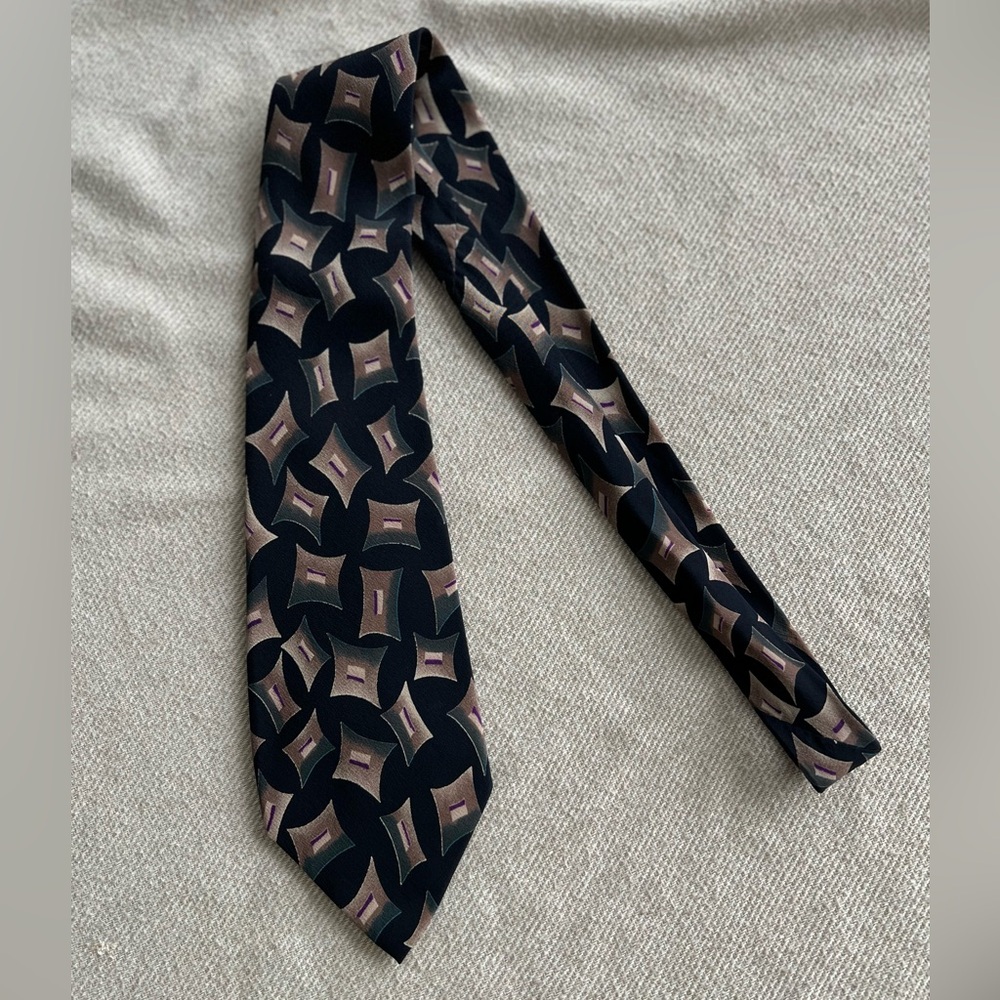 Oak tree vintage 100% silk men’s tie